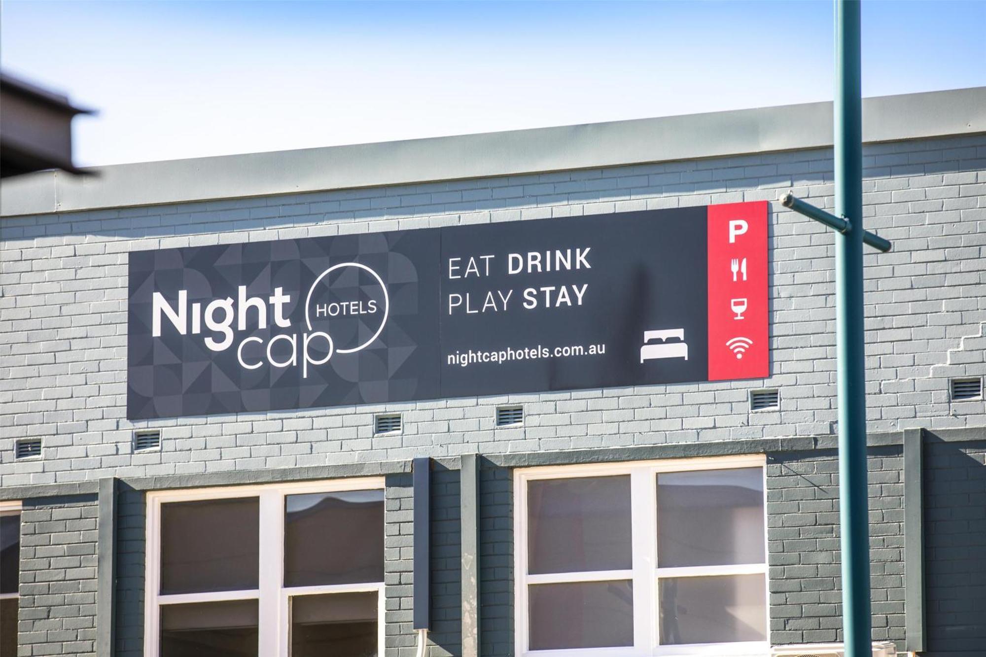 ナイトキャップ アット オーシャン ビーチ ホテル Umina Beach エクステリア 写真