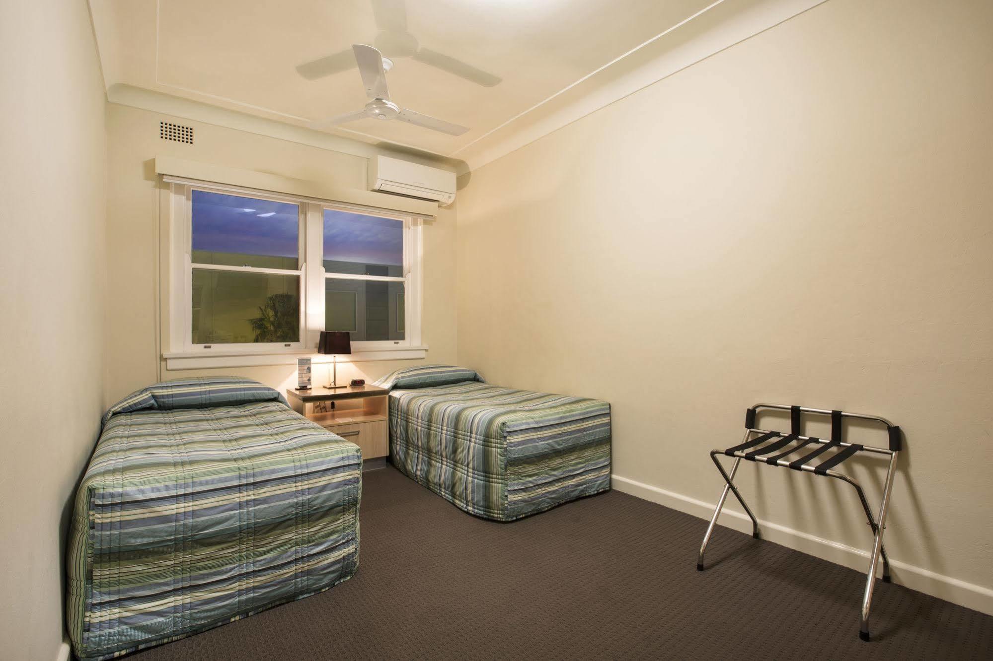 ナイトキャップ アット オーシャン ビーチ ホテル Umina Beach エクステリア 写真
