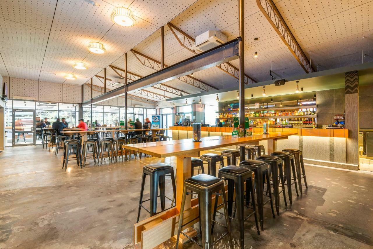ナイトキャップ アット オーシャン ビーチ ホテル Umina Beach エクステリア 写真